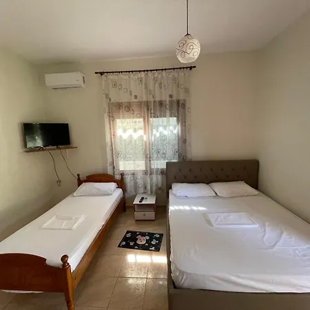 Serena بيت ضيافة فلورا